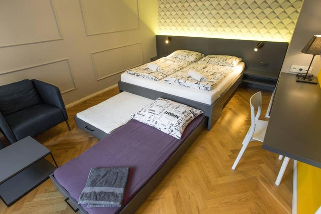 Design Studio Andel, All Historical Sights Walkable 프라하 외부 사진